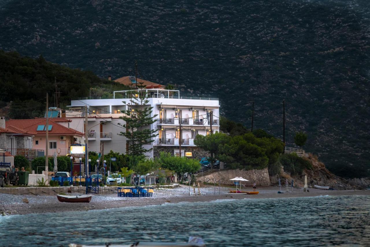 Paraskevas Boutique Hotel Tirós Екстериор снимка