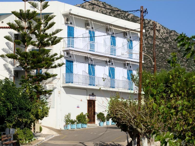 Paraskevas Boutique Hotel Tirós Екстериор снимка